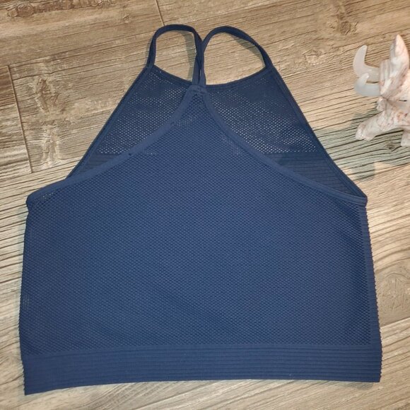 BCBG Sleek 2 Piece Outfit with Halter Top 😍 🥰 😘 - Picture 6 of 10